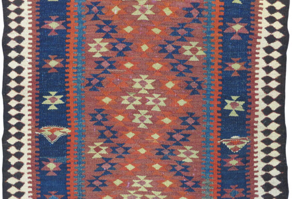 Kilim Harzing ancien Iran